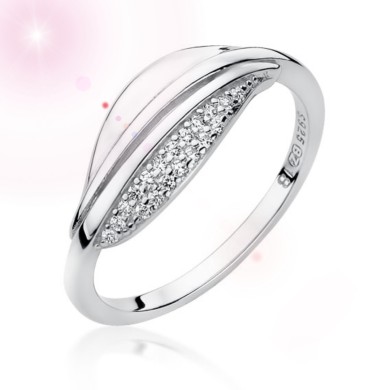 Silver (925) ring with...